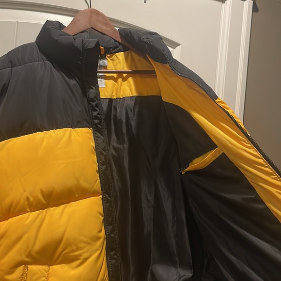 H&M Men’s Yellow/Black Full-Zip Nuptse Puffer Jacket - Picture 3 of 4